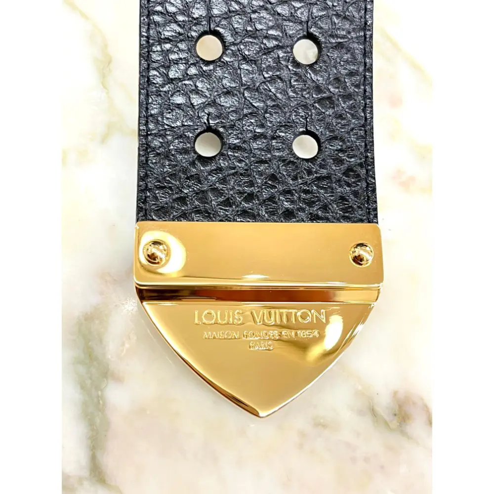 Louis Vuitton black leather belt