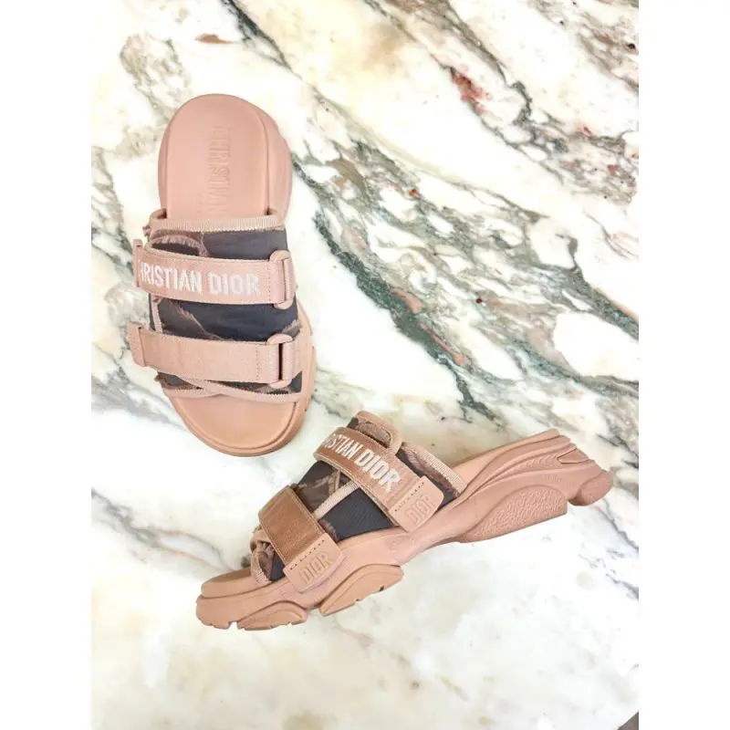 Dior D-Wander beige rubber slides - sz 38