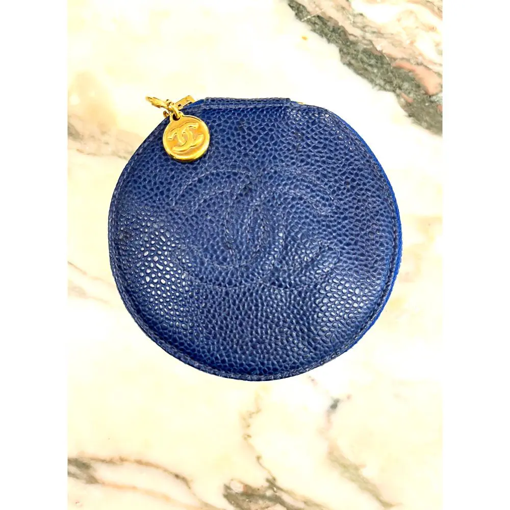 Chanel vintage round vanity case