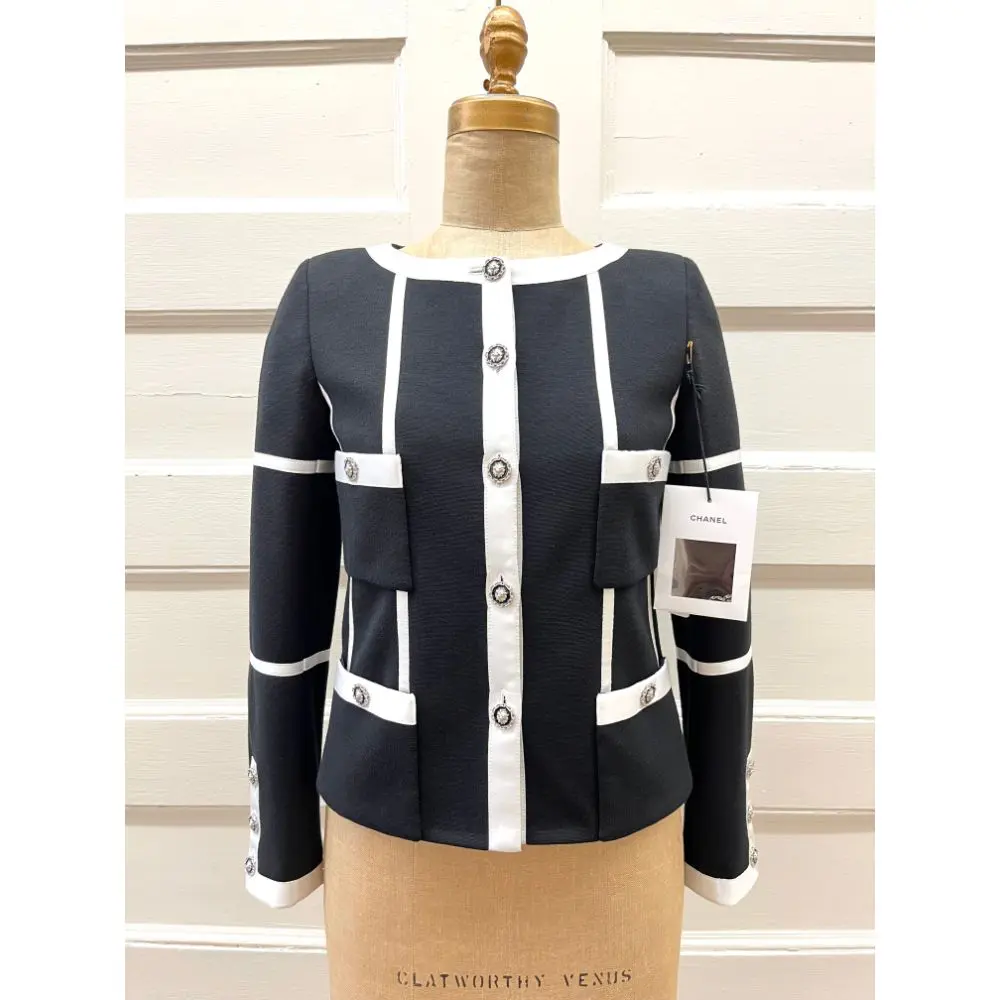 Chanel 2020 black wool jacket