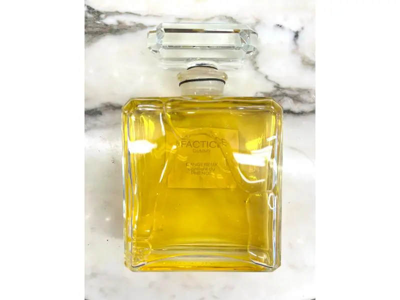 Chanel 1970s factice display bottle - large