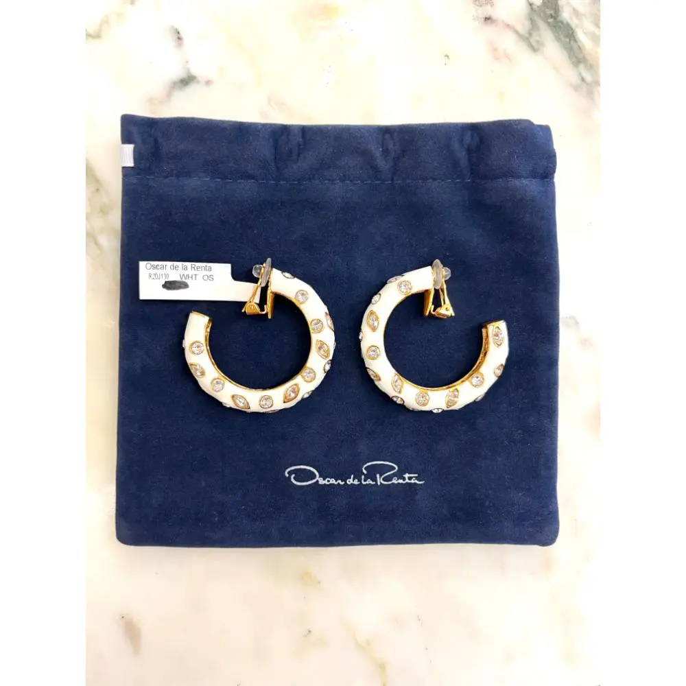 Oscar de la Renta hoop earrings