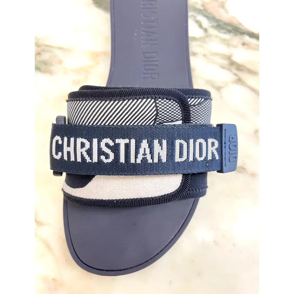 Dior (r)evolution slides in navy camouflage ~ sz 37