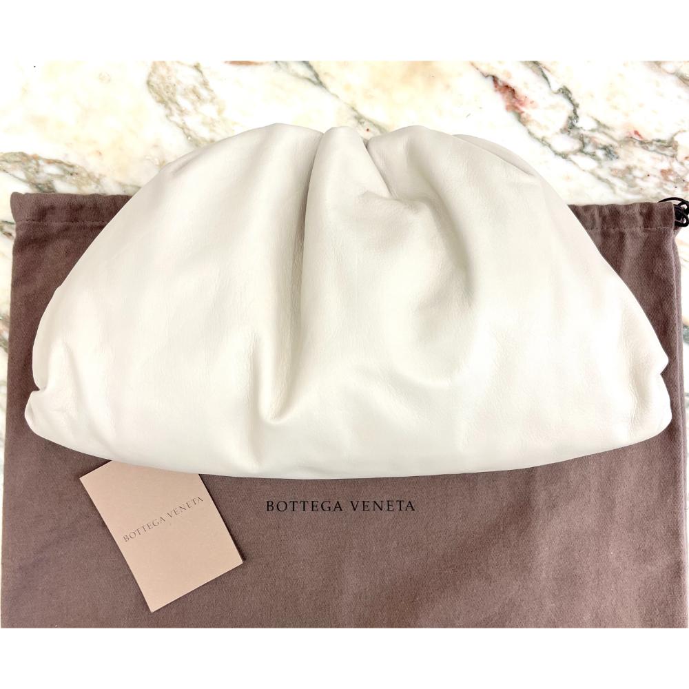 Bottega Veneta Pouch in matte leather - plaster