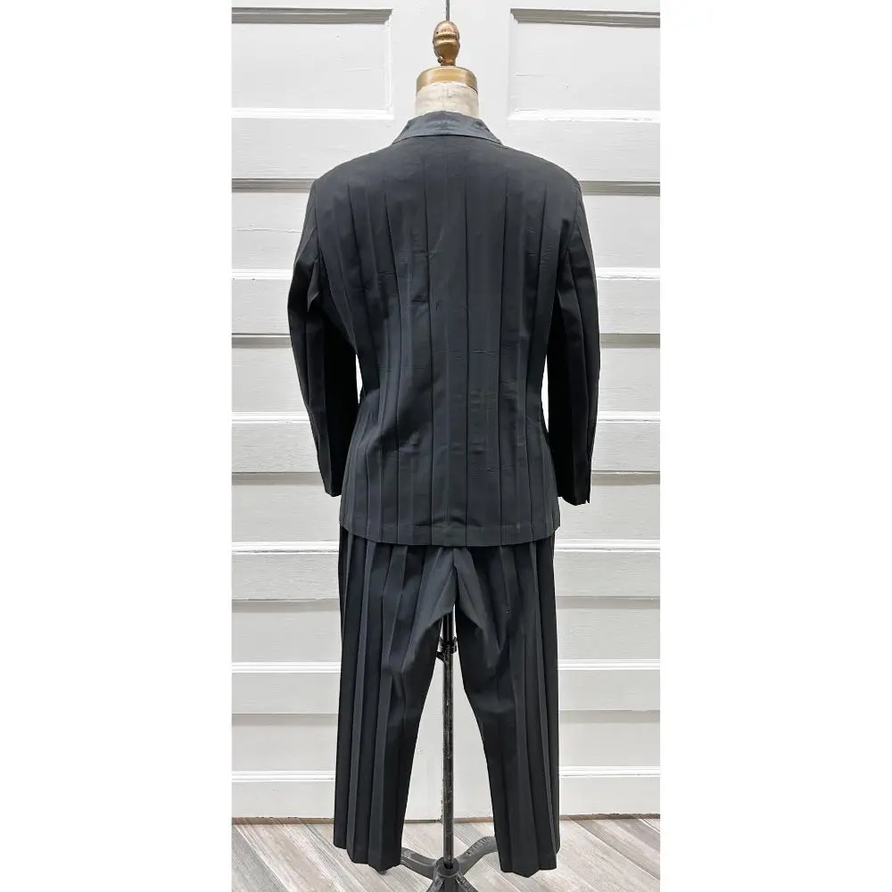 Issey Miyake 1980's pleated suit