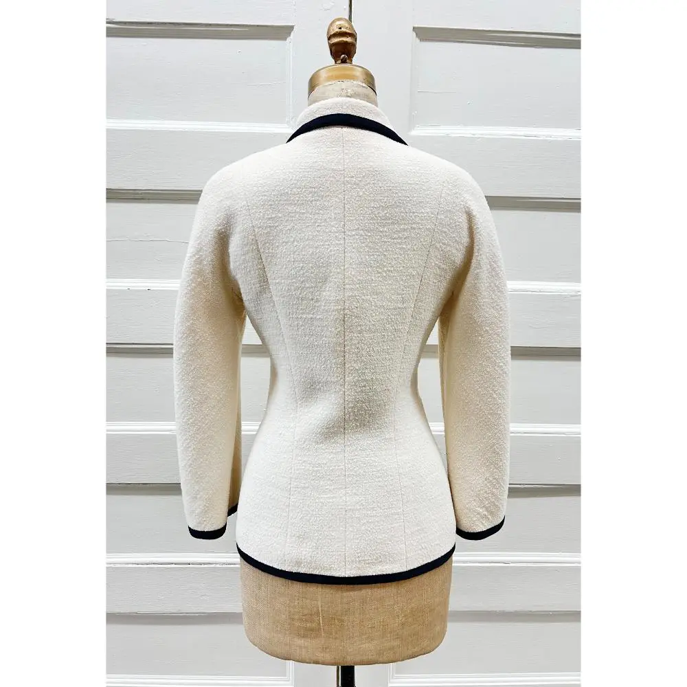 Chanel vintage cream wool blazer