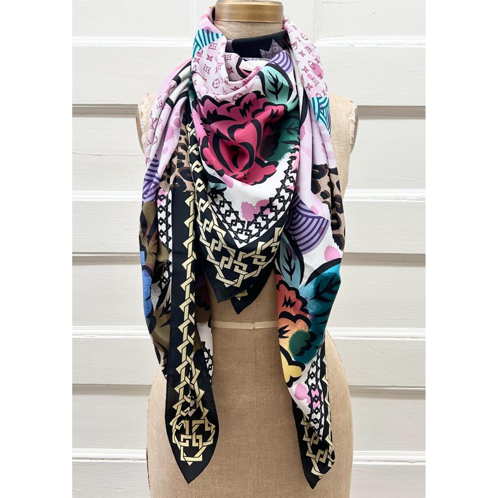 Louis Vuitton 2013 Lady Aiko Four Seasons scarf