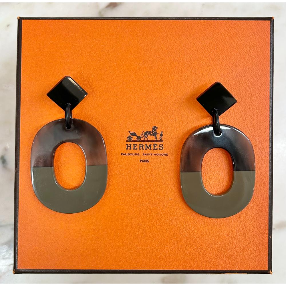 Hermès buffalo horn & lacquer Isthme earrings