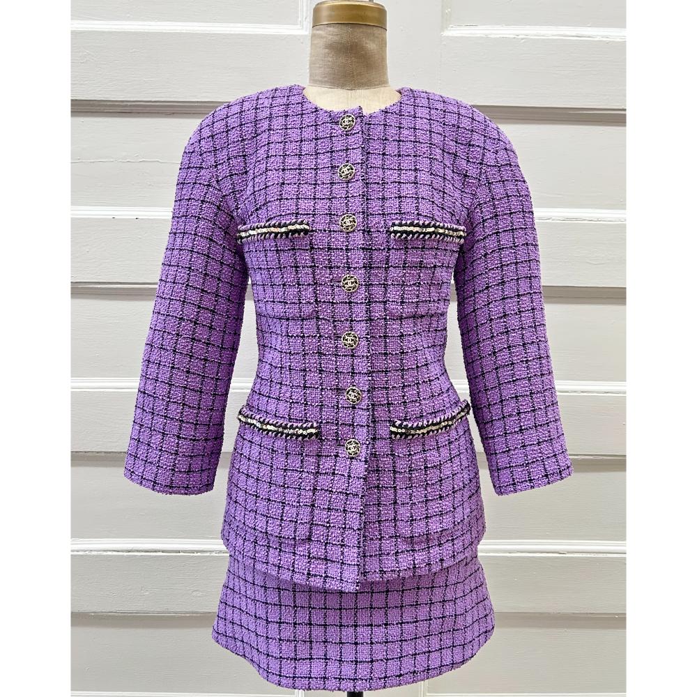 Chanel 2022 lilac cotton tweed skirt suit