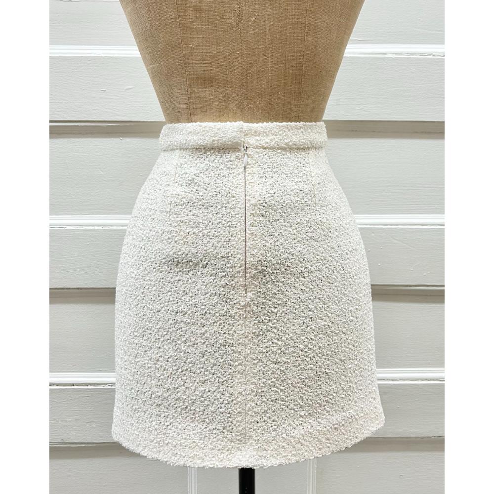 Chanel 2020 ivory tweed mini skirt w/ pocket & plaid lining